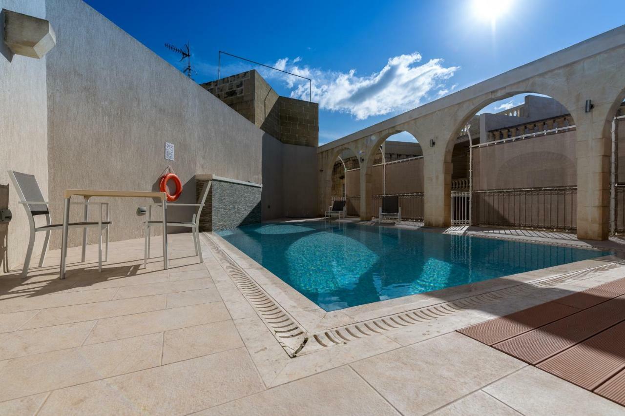 Zeppi'S Luxury Holiday Farmhouse With Private Pool Gharb  Luaran gambar