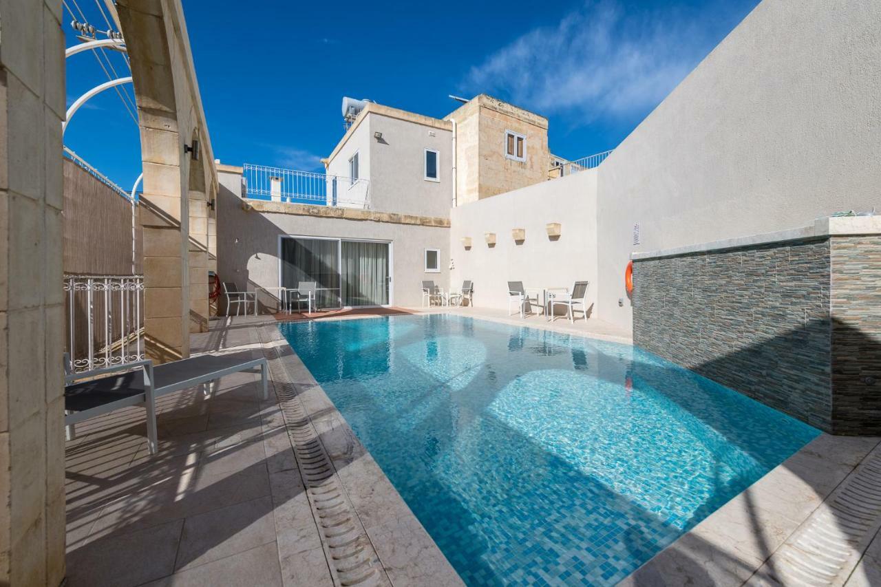 Zeppi'S Luxury Holiday Farmhouse With Private Pool Gharb  Luaran gambar