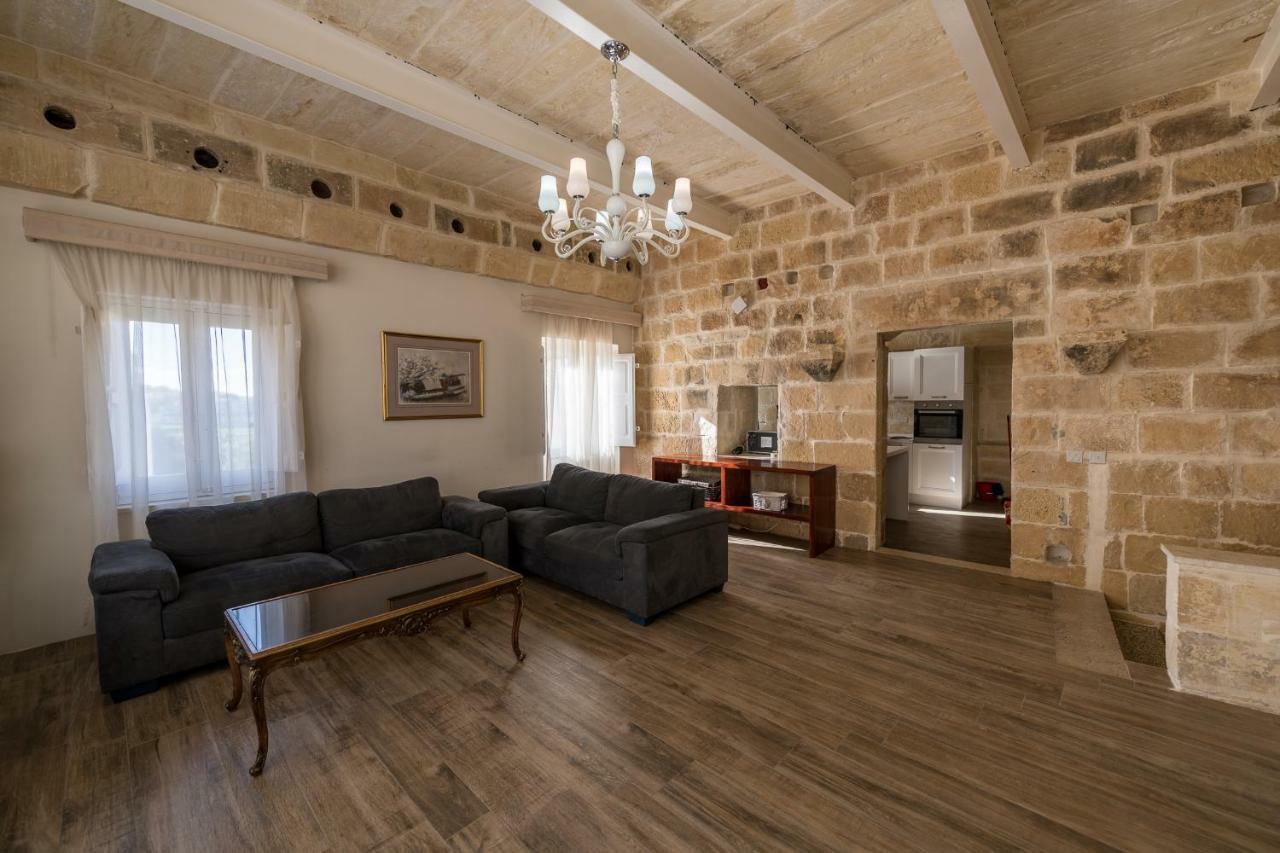 Zeppi'S Luxury Holiday Farmhouse With Private Pool Gharb  Luaran gambar