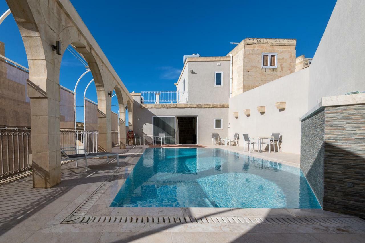 Zeppi'S Luxury Holiday Farmhouse With Private Pool Gharb  Luaran gambar